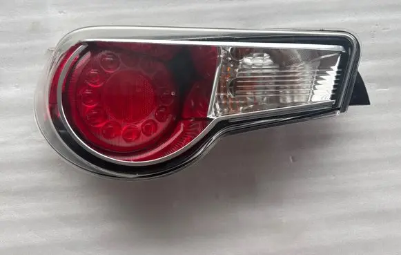 Toyota GT 86 Rear/tail lights SU00305116 22060084
