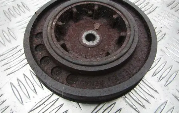 Renault Scenic II - Grand scenic II Crankshaft pulley