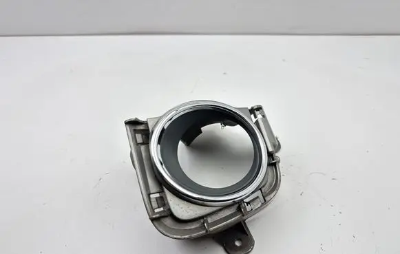 Toyota Prius (XW30) Front fog light trim/grill 8148247020