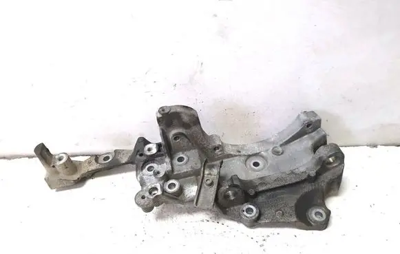 Peugeot 407 Generator/alternator bracket 51549F