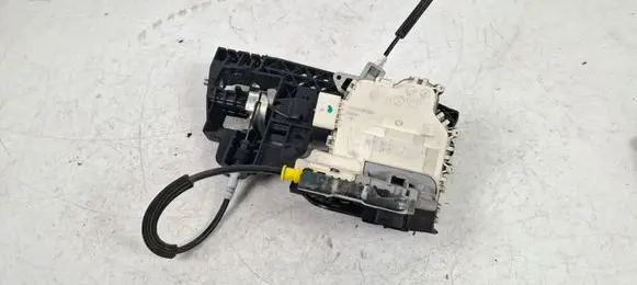 Audi A4 S4 B8 8K Rear door lock 8K0839016