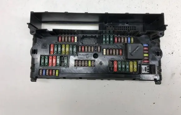 BMW 7 F01 F02 F03 F04 Fuse module 9252816