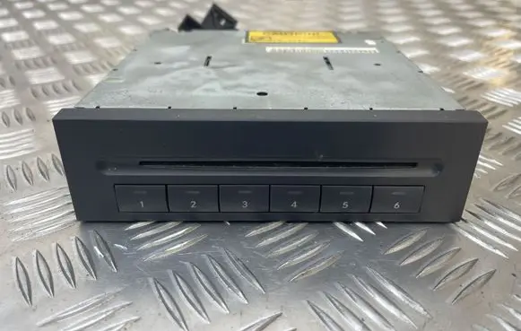 Mercedes-Benz E W211 CD/DVD changer A2118275542