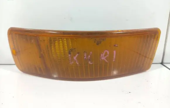 Audi 80 90 S2 B4 Front indicator light 8A0953050