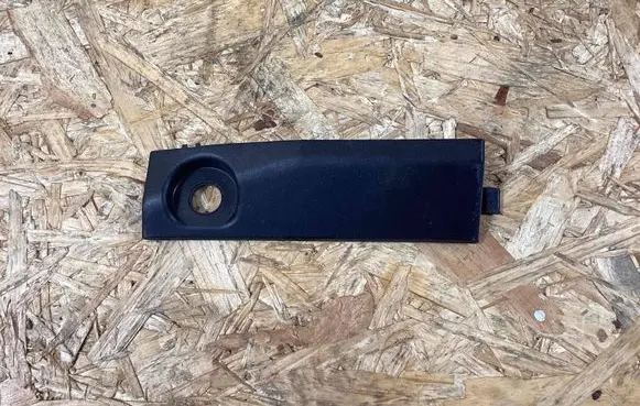 Porsche Macan (95B) Front shock absorber mounting bracket 95b823417