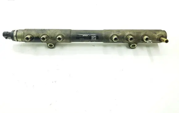 Volvo XC90 Fuel main line pipe 30757146 0445215023