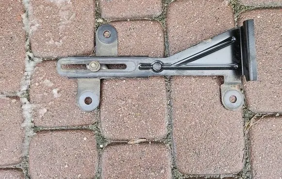Opel Corsa E Battery bracket 