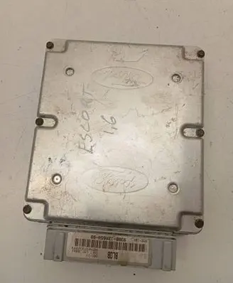 Ford Mondeo MK I Engine control unit/module 93BB12A650BB AD3B041