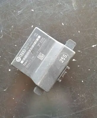 Seat Leon (1P) Gateway control module 1K0907530P 403948 1K0907951