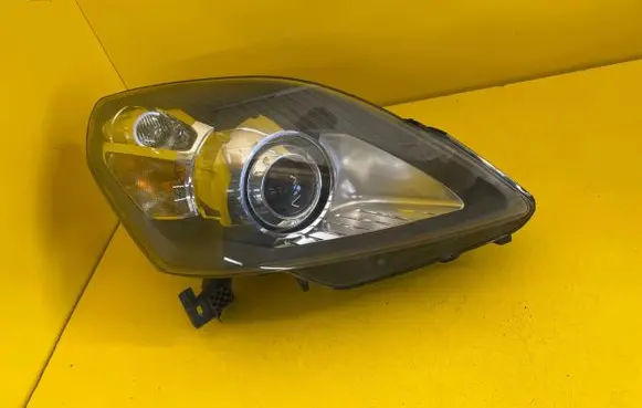 Opel Zafira B Headlight/headlamp 13252471