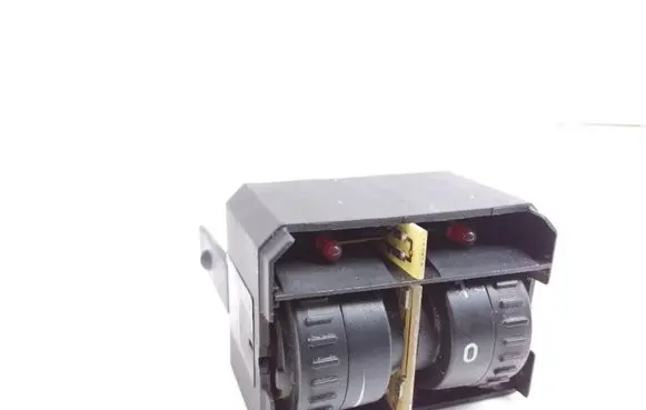 Volkswagen Caddy Headlight level height control switch 2K0941333