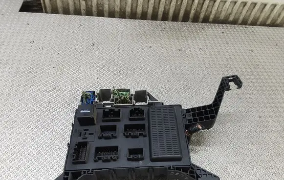 Jaguar X-Type Fuse module 1S7T14A301ACC