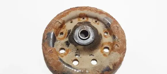 Toyota Avensis T220 Coil spring mount 