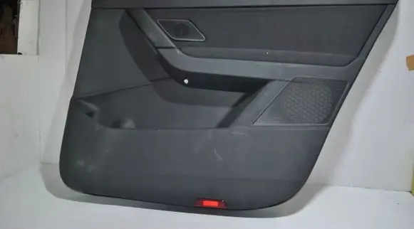 Volkswagen Touran II Rear door card trim 5TA867212