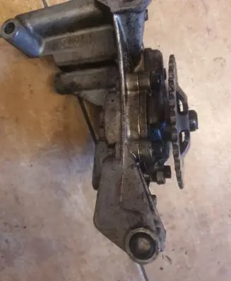 Audi A6 Allroad C5 Oil pump 06A115105 670815552