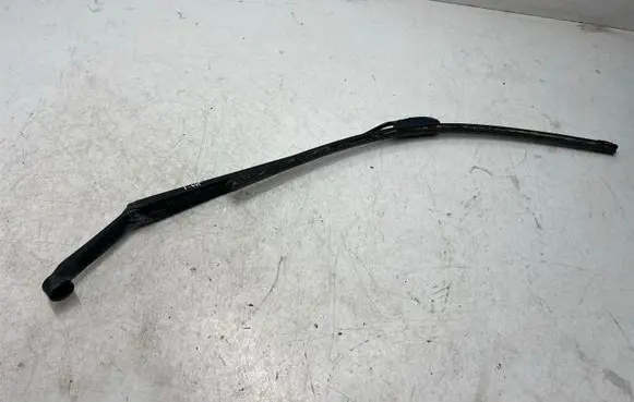 Suzuki SX4 Front wiper blade arm 7217
