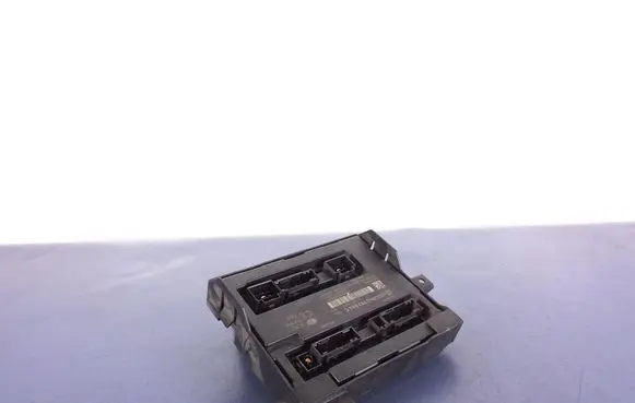 Audi A4 S4 B8 8K Comfort/convenience module 8K0907064C