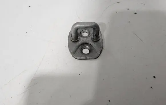 Alfa Romeo Giulia Rear door lock loop/hook striker 