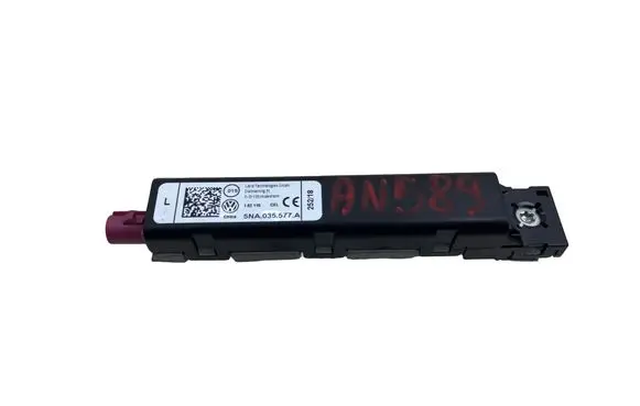 Volkswagen Tiguan Aerial antenna amplifier 5NA035577A