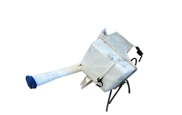Windshield washer fluid reservoir/tank