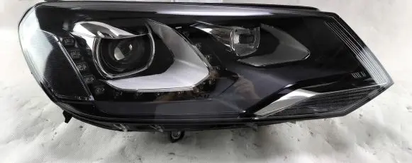 Volkswagen Touareg II Headlight/headlamp 7P1941752