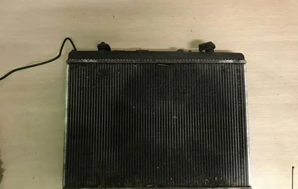 Peugeot 5008 Coolant radiator P9680533480