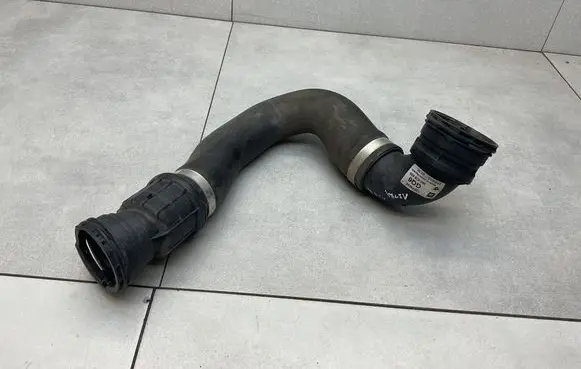 Opel Astra K Intercooler hose/pipe 13374648