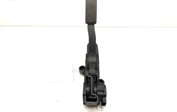Mercedes-Benz B W245 Accelerator throttle pedal 91736020