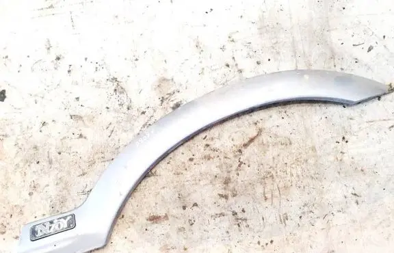 Opel Zafira A Front arch trim 