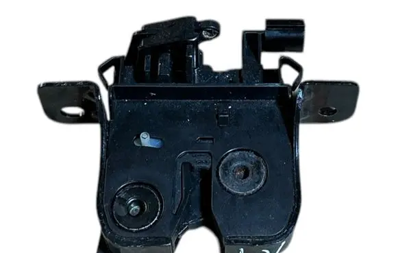 Dacia Logan II Loading door lock 905037373R 40707205
