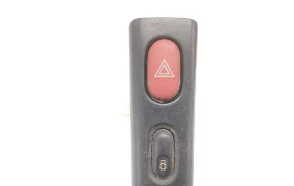 Renault Laguna I Hazard light switch 822955