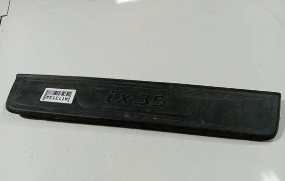 Hyundai ix35 Rear sill trim cover 858782Y100