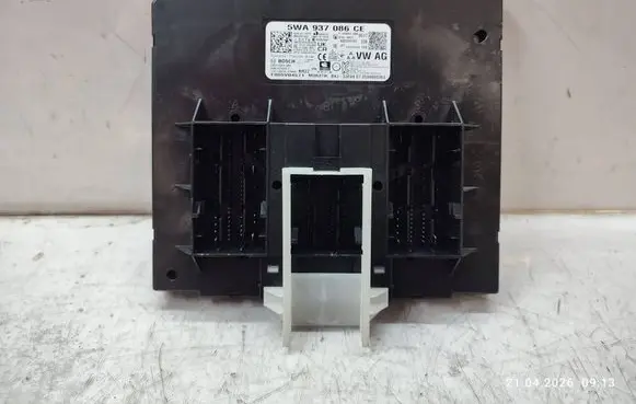Seat Leon IV Central body control module 5WA937086CE 5WA937086