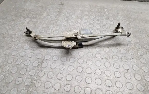 BMW X3 F25 Front wiper linkage and motor 7213275