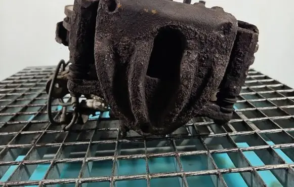 Toyota Corolla Verso E121 Front brake caliper IMPRK1376365