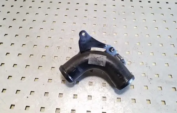 Ford Focus Intercooler hose/pipe AV616C750AE