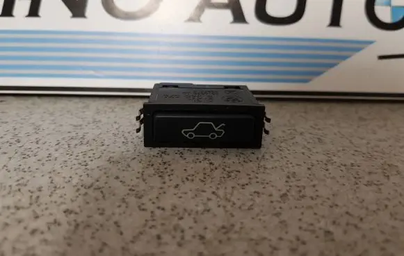 BMW 5 E39 Tailgate/boot open switch button 61318365579 459700 03052500