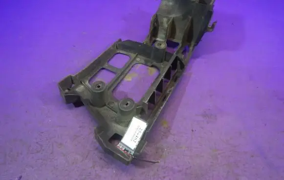 Peugeot 407 Front bumper mounting bracket 9647553780