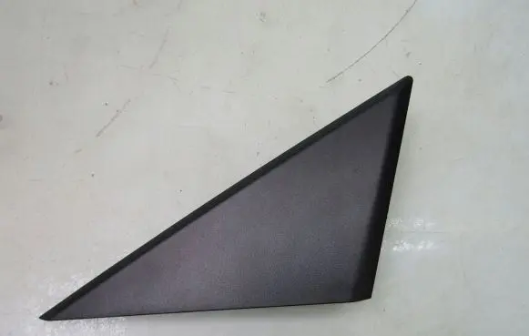 Mazda 3 Front door trim (molding)
