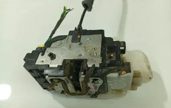 KIA Ceed Rear door lock 
