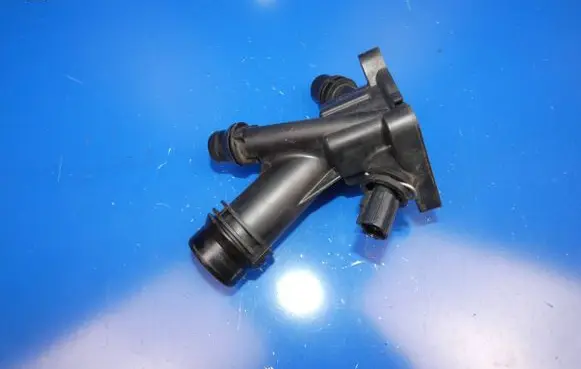 Volvo XC60 Thermostat/thermostat housing 31293556 C90XB