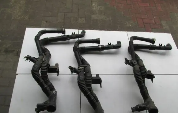 Peugeot 307 Coolant heater control valve 011252