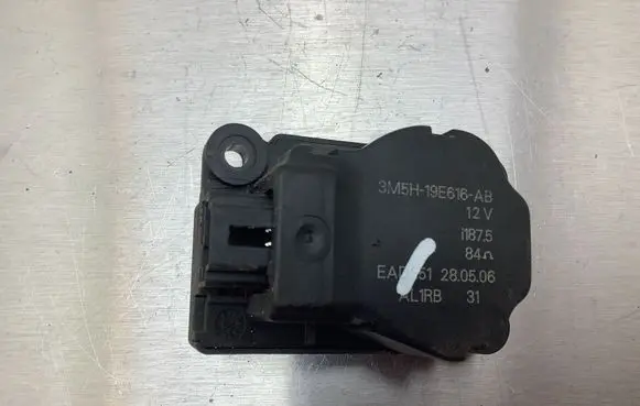 Ford S-MAX Air flap motor/actuator 3M5H19E616AB