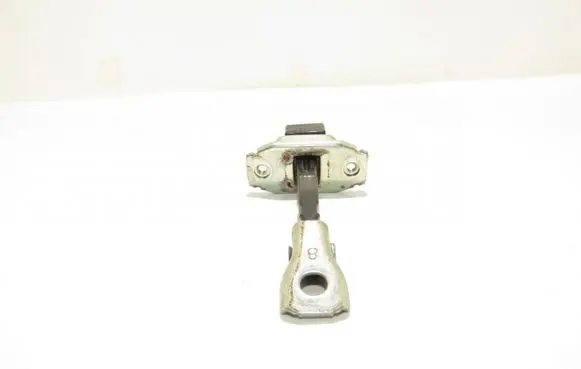 Mitsubishi Outlander Rear door check strap stopper