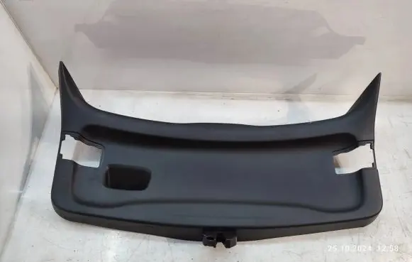 Opel Astra K Tailgate trim 39066899