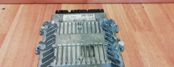 Ford Focus Engine control unit/module 6M5112A650YB 5WS40512BT
