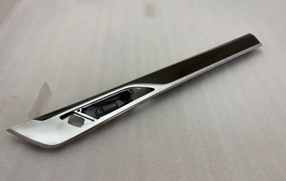 BMW 7 G11 G12 Front door trim bar 7464648