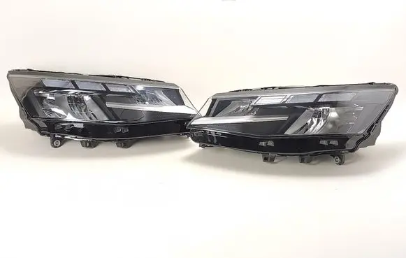 Volkswagen Transporter - Caravelle T7 Headlight/headlamp 7T2941036AC 260709HR0951 7T2941036F