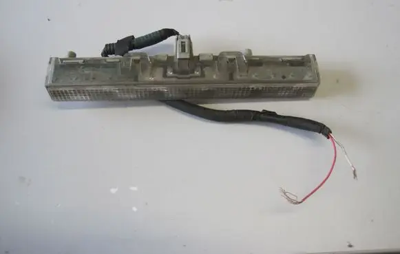 Toyota Land Cruiser (J200) Third/center stoplight