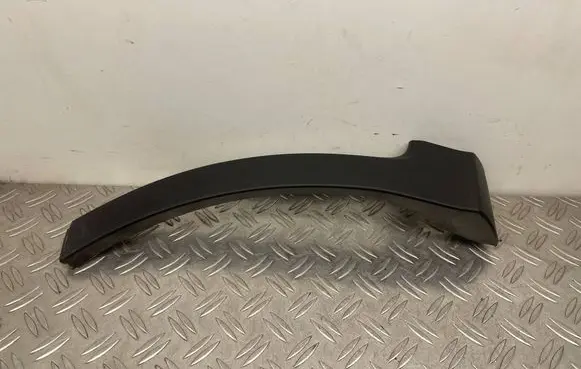 Ford Focus Front arch trim JX7B17B812AC